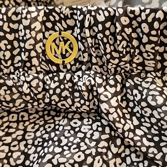 Micheal Kors Nwt Swimsuit Cover up Bottom. - Picture 5 of 8